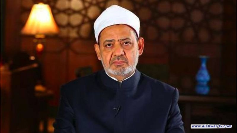 السوداني يطمئنّ على صحة "الشيخ الطيب"